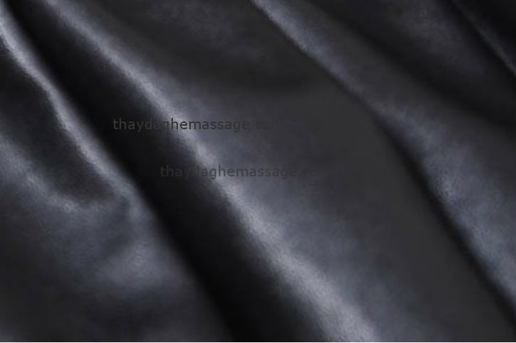 Thay áo da ghế massage tại quận 10